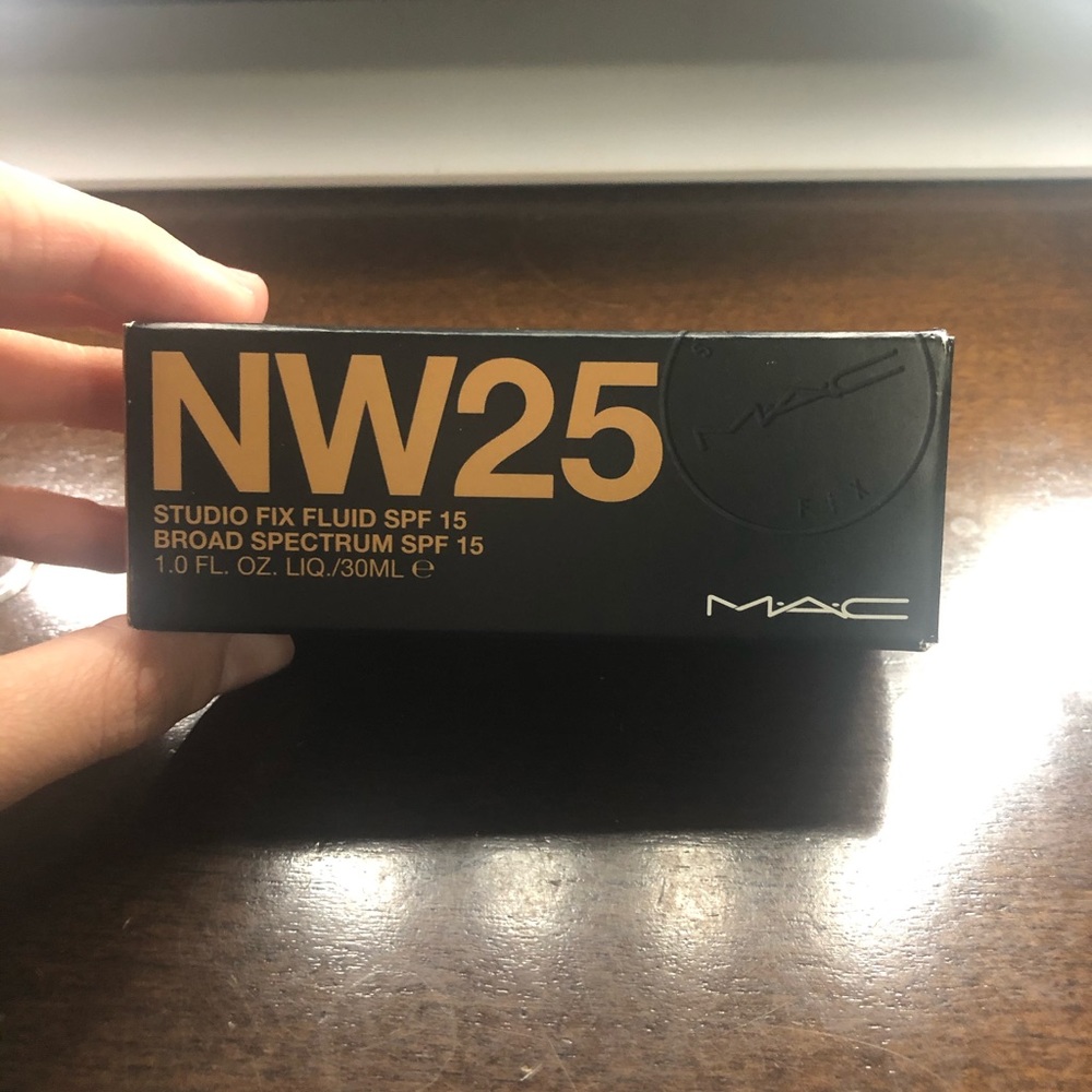 Brand New MAC Foundation